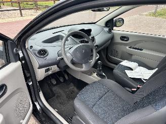 Renault Twingo 1.2 Authentique picture 9