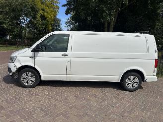 Volkswagen Transporter 2.0 TDI L2H1 160 pk picture 4