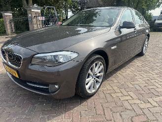 Vaurioauto  passenger cars BMW 5-serie 523i High Executive 2011/10
