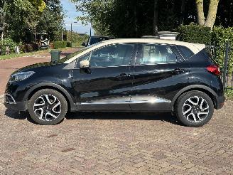 Renault Captur 1.2 TCe Dynamique picture 2