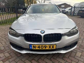 BMW 3-serie 330e Cent. Exec. picture 3