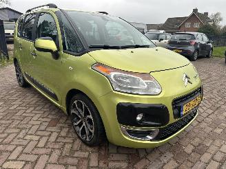 Citroën C3 picasso 1.6 VTi Exclusive picture 3