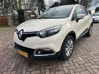 škoda osobní automobily Renault Captur 0.9 TCe Dynamique 2013/10
