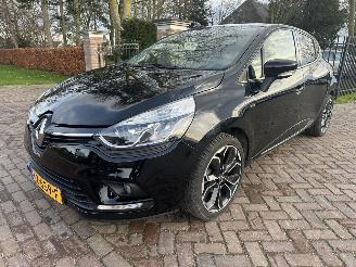 Auto incidentate Renault Clio 0.9 TCe Limited 2016/12
