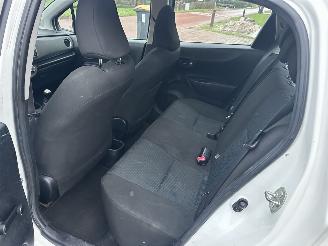 Toyota Yaris 1.0 VVT-i Aspiration picture 9