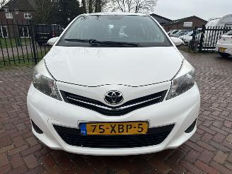 Toyota Yaris 1.0 VVT-i Aspiration picture 2