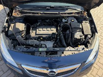 Opel Astra 1.4 Turbo picture 16