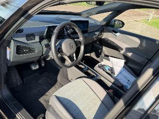 Volkswagen ID.3 First 58 kWh picture 12