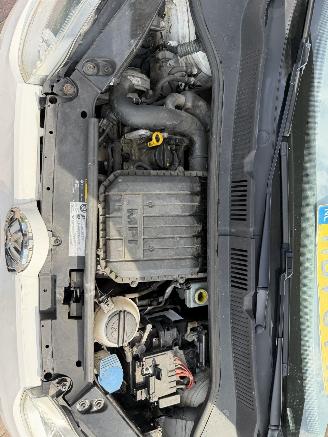 Volkswagen Up! 1.0 high up! BlueM. picture 15