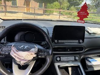 Hyundai Kona EV Limited Sky 64 kWh picture 14