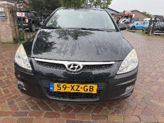 Hyundai I-30 1.6i Dynamic picture 3