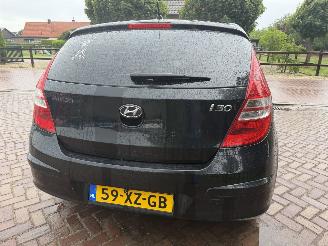 Hyundai I-30 1.6i Dynamic picture 7