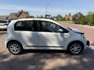 Volkswagen Up! 1.0 BMT move up! picture 5