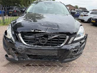 Volvo Xc-60 2.4 D5 AWD Summum 215 pk picture 2