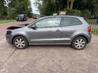 Volkswagen Polo 1.4-16V Highline picture 2