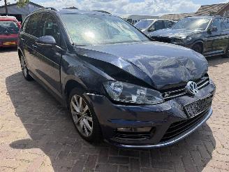 Volkswagen Golf Variant 1.6 TDI Bns Ed. R picture 5