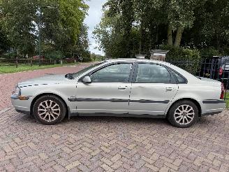 krockskadad bil auto Volvo S-80 2.4 Comfort 2000/9