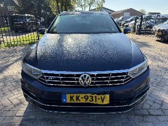 Volkswagen Passat Variant 2.0 TDI Connected Series Plus picture 2