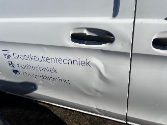 Mercedes Vito 114cdi RWD 3-pers picture 17
