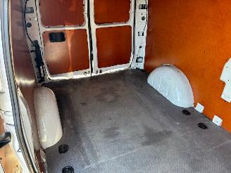 Mercedes Vito 114cdi RWD 3-pers picture 11