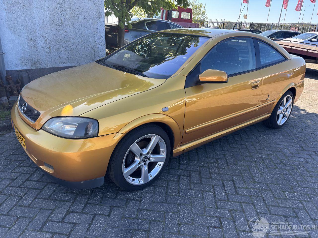 Opel Astra 1.8 16v coupe