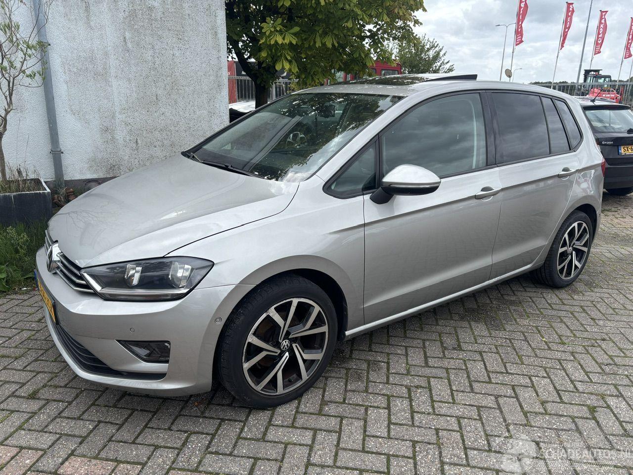 Volkswagen Golf Sportsvan 1.2 tsi dsg clima/pano/radar