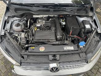 Volkswagen Golf Sportsvan 1.2 tsi dsg clima/pano/radar picture 18