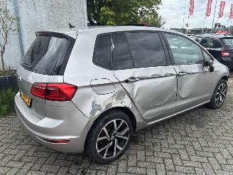 Volkswagen Golf Sportsvan 1.2 tsi dsg clima/pano/radar picture 3