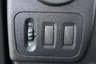 Renault Master 2.3 DCi Airco Navi Koffer Laadklep 92 KW Euro 5 DPF picture 17