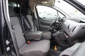 Citroën Berlingo 1.6 HDi L1H1 Airco Navi Cruise Apple Carplay 55KW Euro 6 picture 11