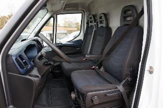Iveco Daily 35C14 2.3 HPi L3H2 Airco Cruise Automaat 100KW Euro 6 picture 10
