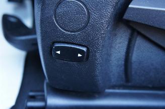 BMW 3-serie 320d Luxury Line Airco Navi Cruise 360° Schuifdak LED 140KW Euro 6 picture 32