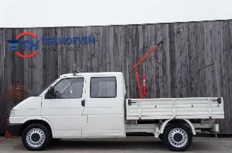 damaged passenger cars Volkswagen Transporter T4 2.4 Open Laadbak Dubbele Cabine Trekhaak 57KW 1995/2
