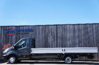 Vaurioauto  passenger cars Ford Transit 2.0 TDCi Open Laadbak 5.2M! Airco Cruise Trekhaak 125KW Euro 6 2019/11