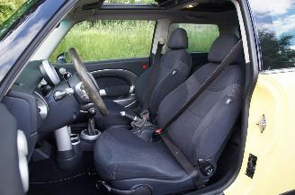 Mini Cooper 1.6 Airco Cruise Pano Stoelverwarming 85KW Euro 4 picture 9