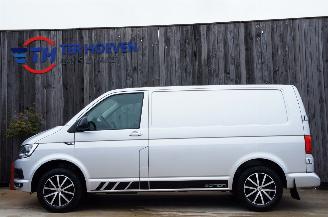 damaged passenger cars Volkswagen Transporter T6 2.0 TDi L1H1 Edition-Pakket Airco Cruise Trekhaak 84KW Euro 6 2017/6