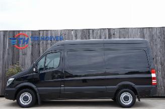 Damaged car Mercedes Sprinter 211 CDi L2H2 Automaat Airco Cruise Trekhaak 84KW Euro 6 2017/2