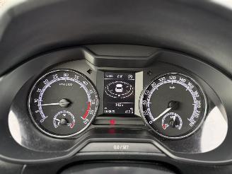 Skoda Octavia Combi 1.6 TDI Ambition Navi CarPlay Sitzheizung picture 16