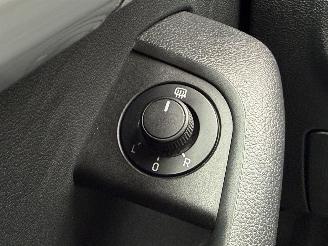 Skoda Octavia Combi 1.6 TDI Ambition Navi CarPlay Sitzheizung picture 31