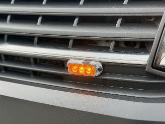 Volkswagen Transporter T5 2.0 TDI L2H1 Trendline Klima AHK Dachträger picture 33