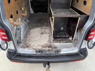 Volkswagen Transporter T5 2.0 TDI L2H1 Trendline Klima AHK Dachträger picture 13