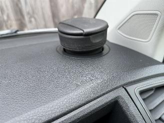 Volkswagen Transporter T5 2.0 TDI L2H1 Trendline Klima AHK Dachträger picture 29