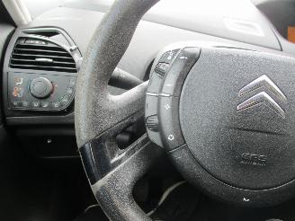 Citroën Grand C4 Picasso 1.8-16V Seduct 7p picture 24