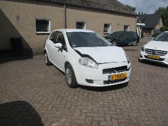 Vaurioauto  passenger cars Fiat Grande Punto 1.2 Edizione X 2009/9