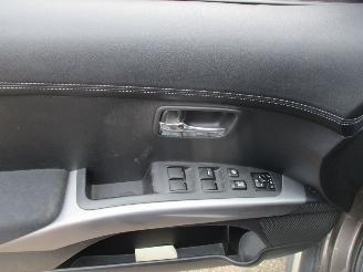 Mitsubishi Outlander 2.0 Edition Automaat REST BPM 400 EURO !!!! picture 19