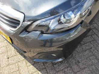 Peugeot 108 1.0 E-VTI Active Airco NAP picture 11