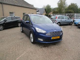 Schadeauto Ford Grand C-Max 1.0 Titanium REST BPM 600 EURO !!!!! 2015/8