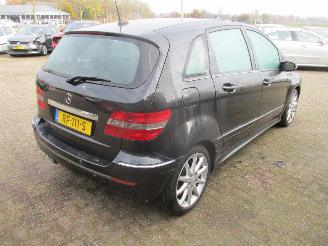 Mercedes B-klasse 150 picture 7
