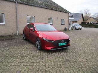 Schadeauto Mazda 3 2.0 SA-G Luxury Aut REST BPM 1600 EURO !!!!! 2019/6