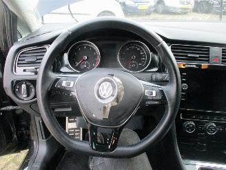 Volkswagen Golf 1.0 TSI HighLine Business R picture 19